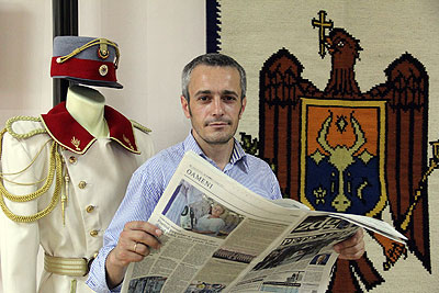 Василе Кантаржи, болгар, говорит, что пресса может способствовать объединению наций