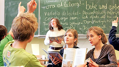 Первый иностранный язык, изучаемый в школах Германии – латынь. Источник: picture-alliance/dpa