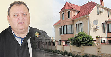 Fiul unui judecător recunoaşte că a luat mită