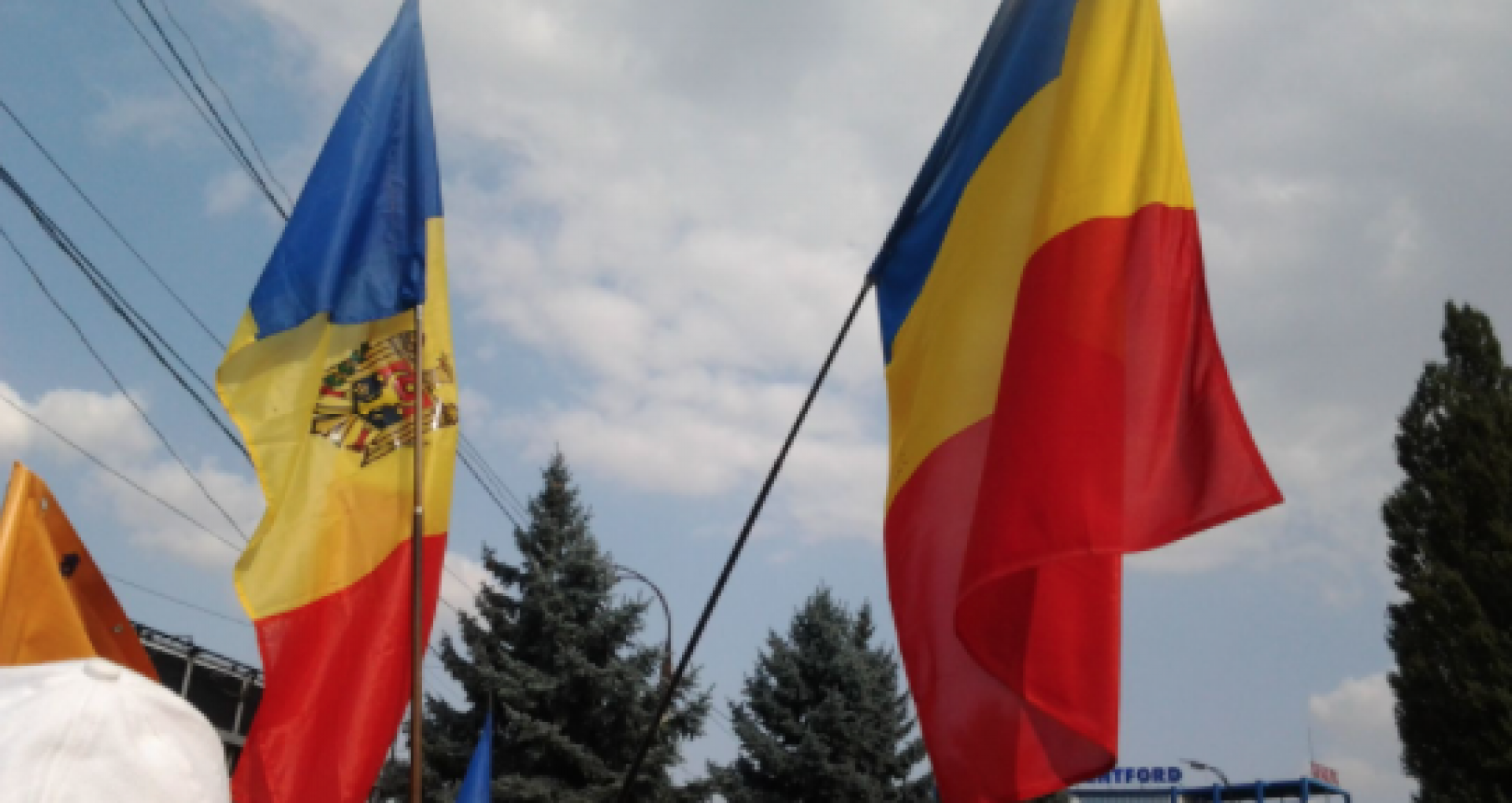 The Moldovan Academy of Sciences Requests to Amend the Constitution and Change the Name of the Official Language from Moldovan to Romanian