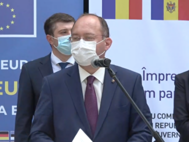 Romania Donates to Moldova 100,000 Doses of Pfizer Vaccine