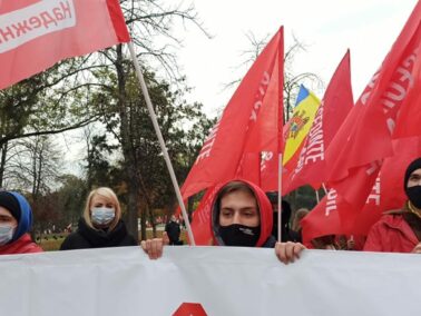 Organized March in Chisinau: The Socialists Party Gathered Supporters For the Independent Candidate Dodon in the Presidential Race