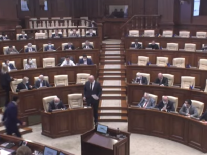 Parliamentary Majority Votes For Resignation of Constitutional Court Judges, Accusing them of Usurpation of Power