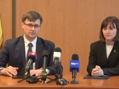 The offence of illicit enrichment remains in the Criminal Code of Moldova. The Constitutional Court declares several complaints inadmissible. Reaction of the Minister of Justice