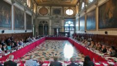 Opinion of the Venice Commission finds Constitutional Court decisions unprecedented