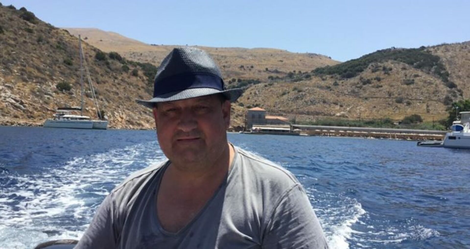 Former Minister Iurie Chirinciuc, Sentenced to Imprisonment and Sought by the Police, Posts Pictures from a Holiday at Sea