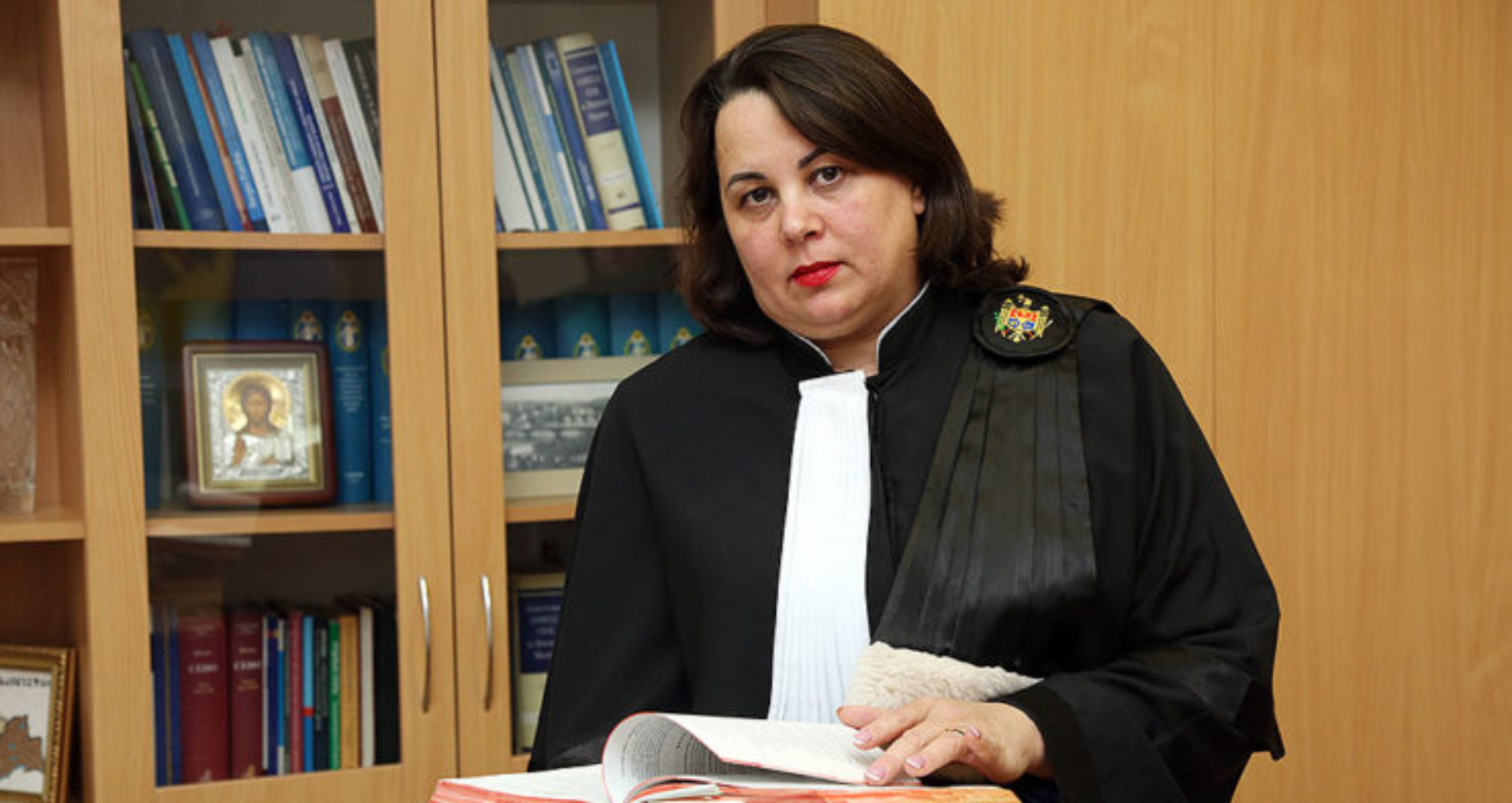 The lawyer of the President of the Constitutional Court and the prosecutor who handled Domnica Manole’s case, reactions after the court offered the magistrate 800 thousand lei as moral damages