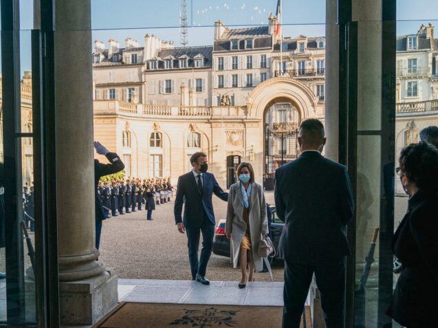 President Maia Sandu Met with the President of France, Emmanuel Macron, During Her Visit to Paris for the Peace Forum