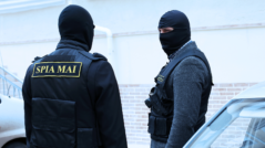 Officers of the Ministry of Internal Affairs and anti-corruption prosecutors raided the cars and offices of employees of the National Public Security Inspectorate in a passive bribery case
