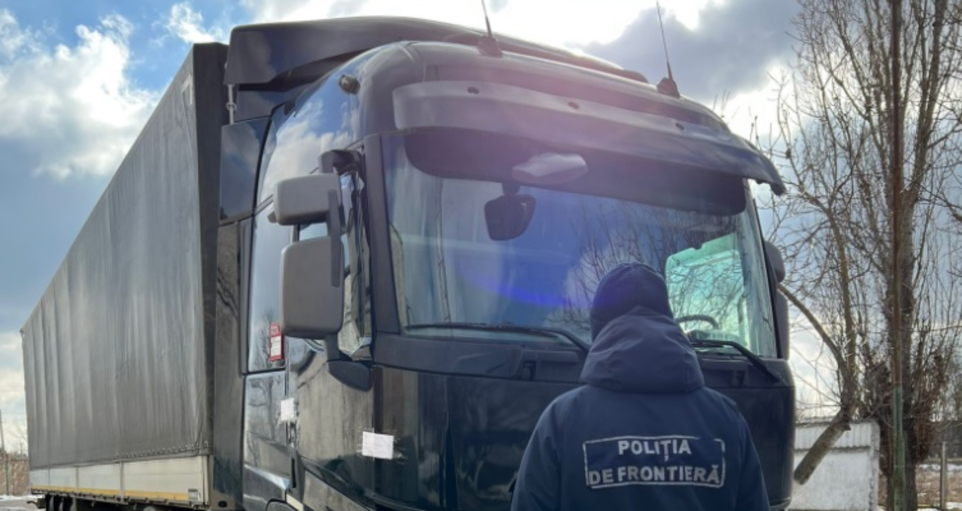 A lorry with a trailer illegally brought into Moldova: “The value of the smuggled goods is over 680 thousand lei”