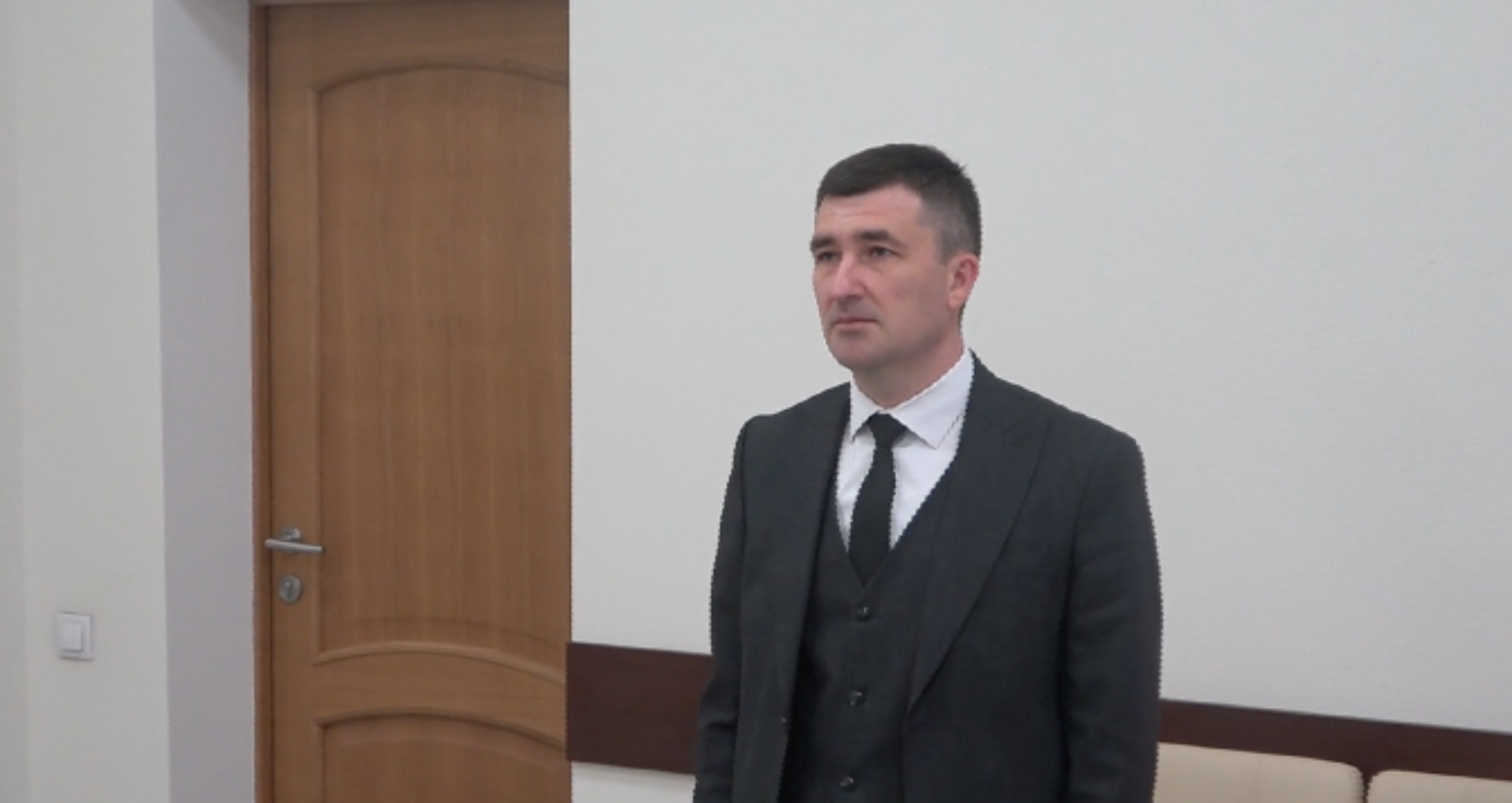 A criminal prosecution officer of the Ocnitsa Police Inspectorate sentenced to three years in prison for influence peddling: He demanded a bribe to settle a criminal case