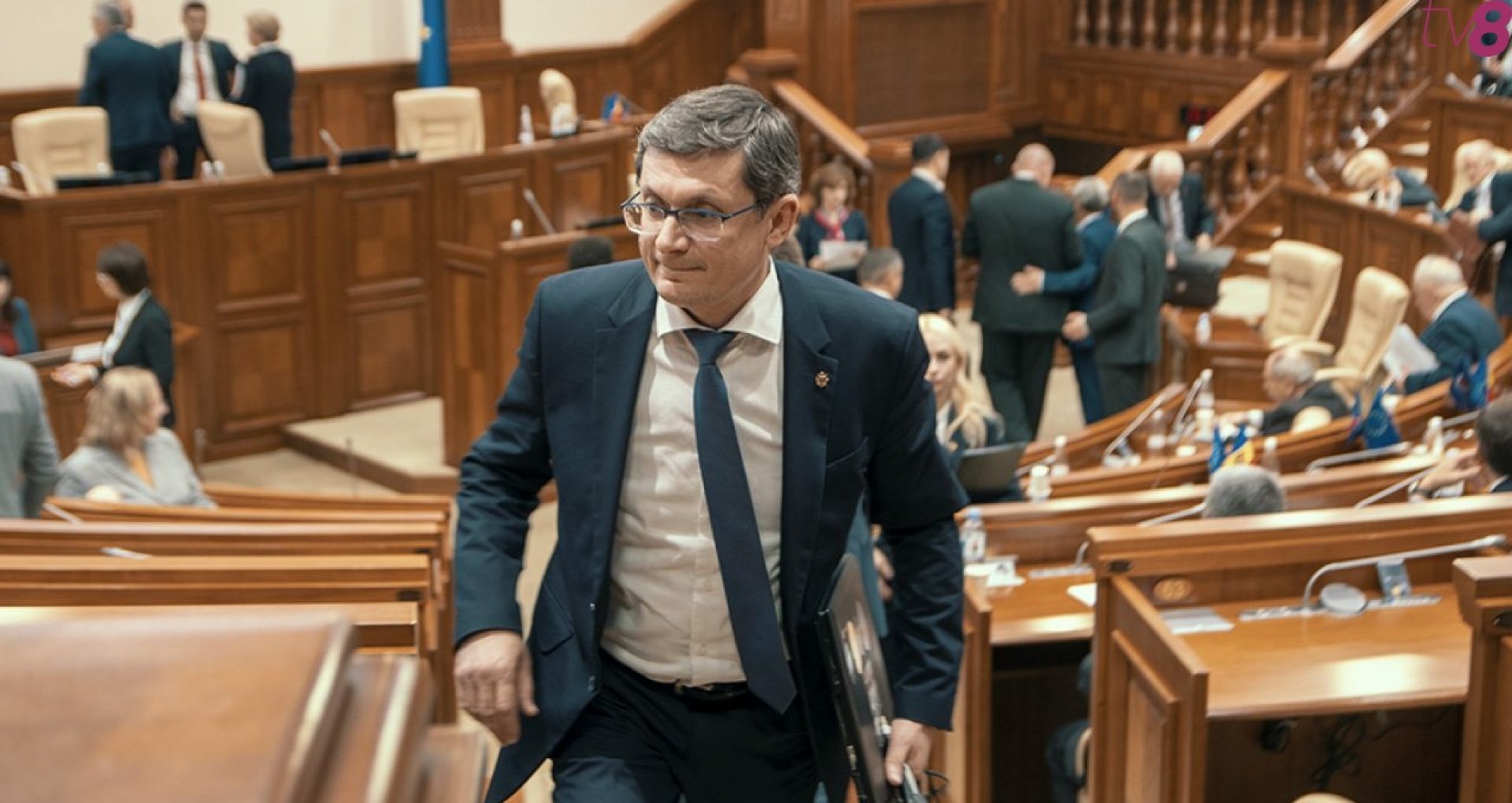 Speaker parliament. Председатель парламента Молдовы Игорь Гросу. Премьер Молдовы Игорь Гросу. Игорь Гросу пас. Игорь Гросу Молдова.