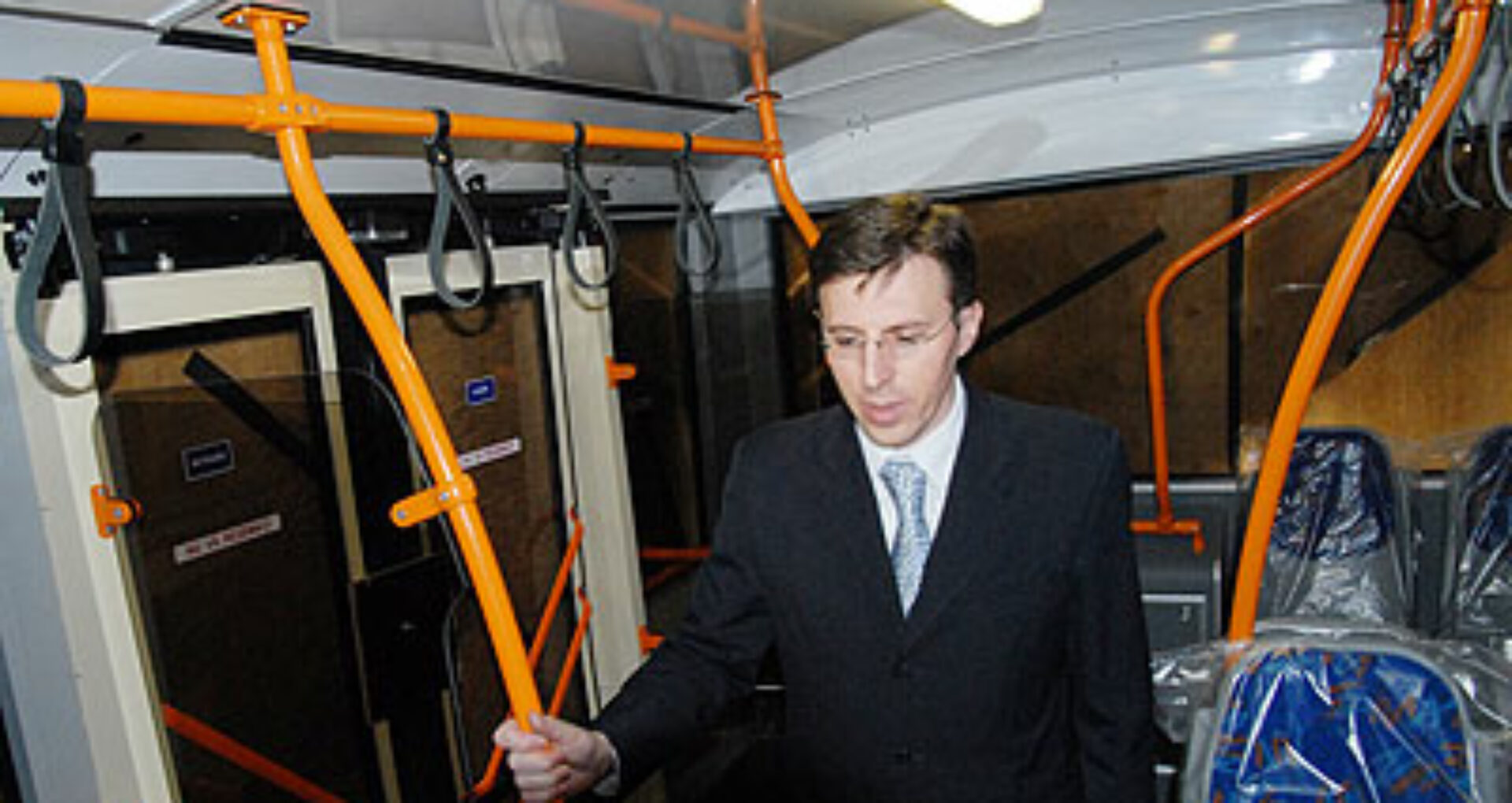 Sistem de taxare electronică în transportul public din capitală: da ori ba?