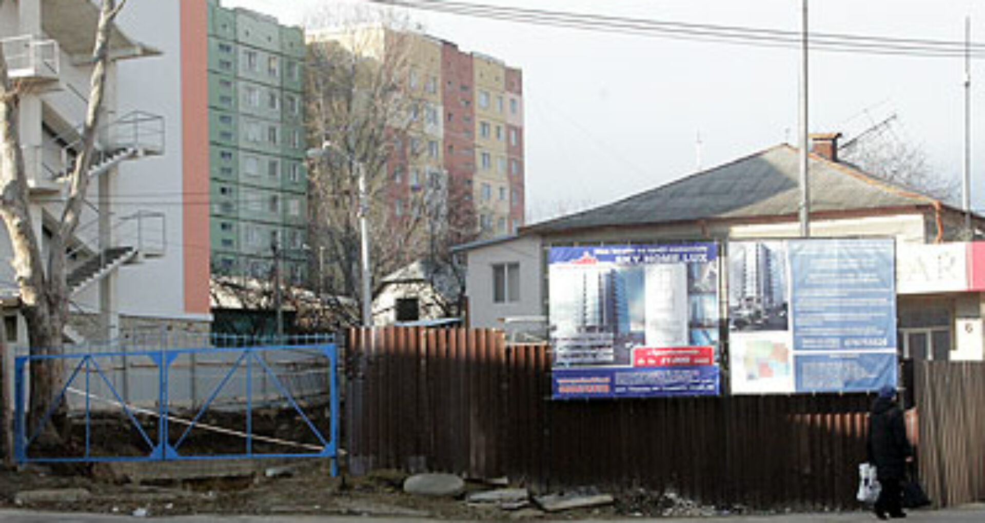 Fraţii procurori, milionari din donaţii, cu afaceri imobiliare prin intermediul părinţilor şi socrilor