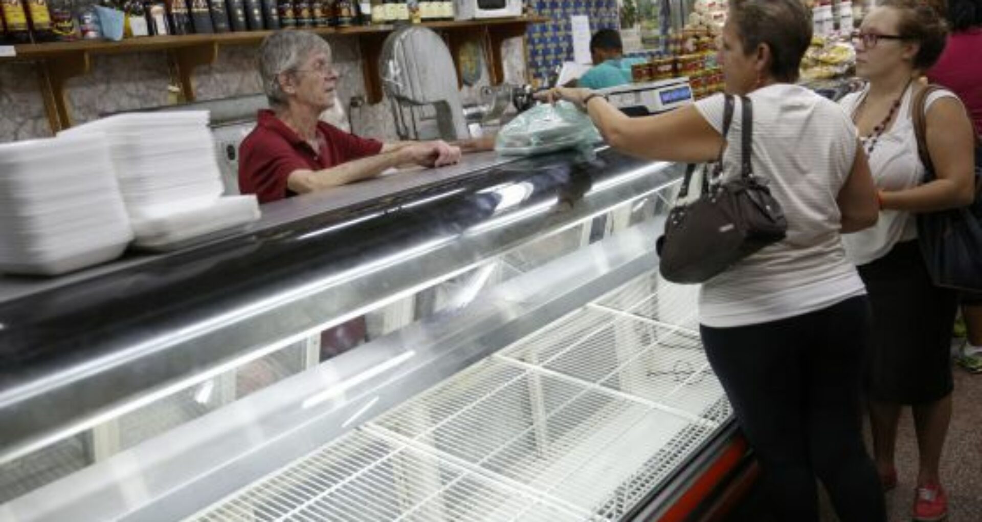 Lege în Venezuela, la cumpărături numai de două ori pe săptămână