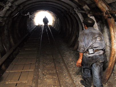 Explozia de la mina din Ucraina a luat viaţa a peste 30 de oameni