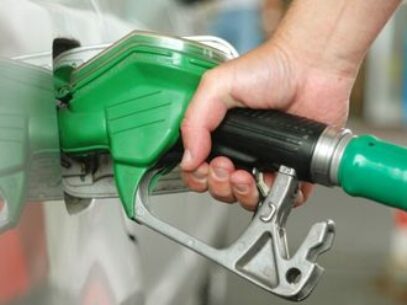 INFOGRAFIC/ Prețurile la benzină în Moldova și alte țări din lume