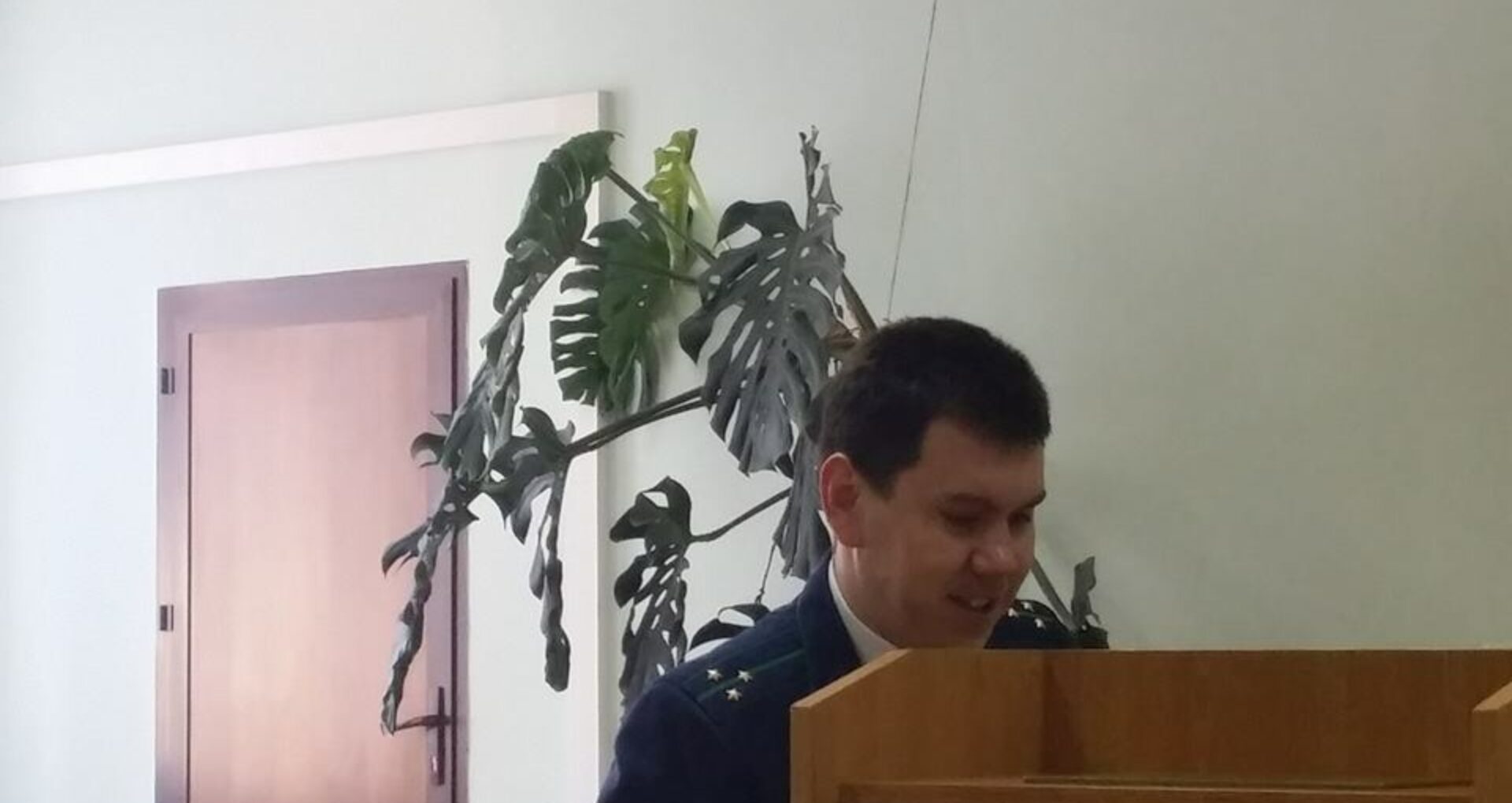 (foto) Procurorul care a cerut 12 ani de închisoare pentru tânăra din Strășeni care crește 5 copii