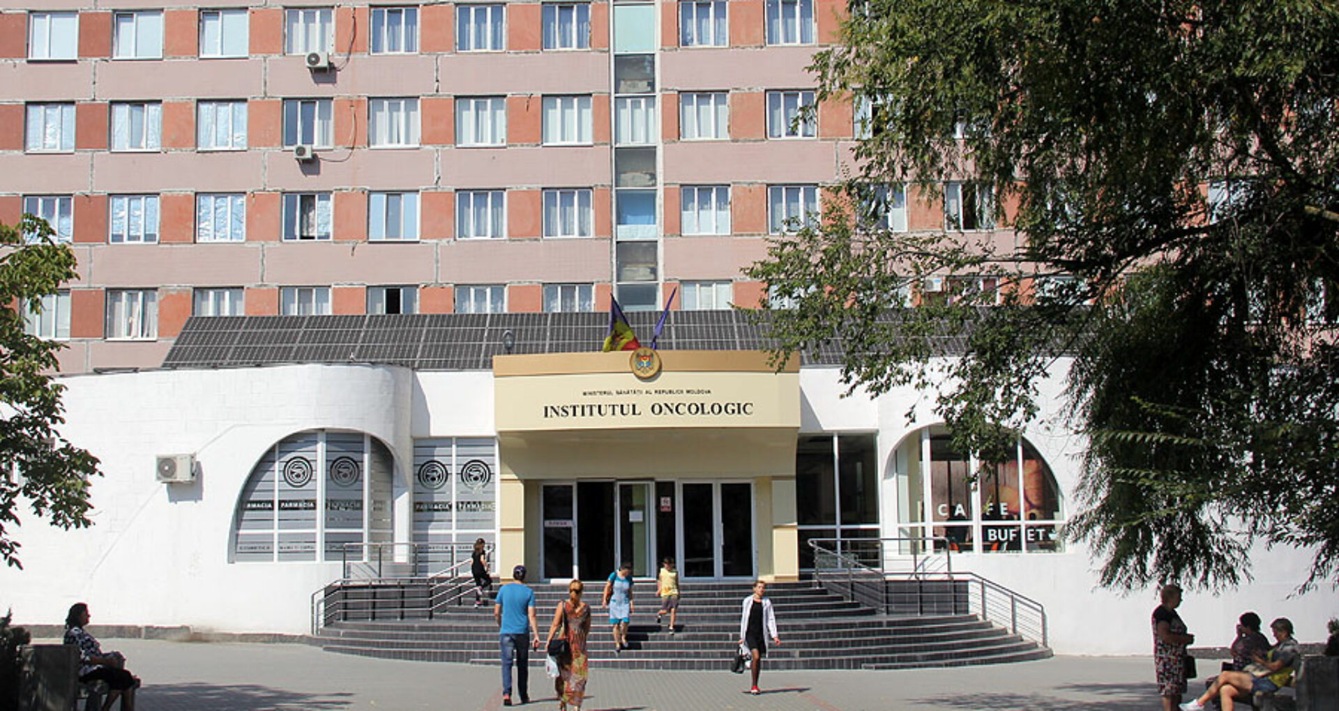 Institutul Oncologic explică de ce este defectat de câteva luni singurul aparat modern de radioterapie din R. Moldova