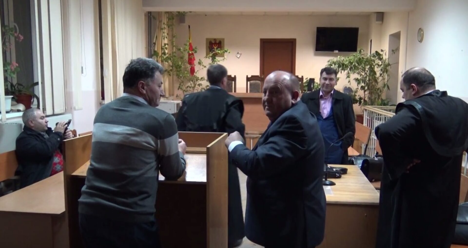 (VIDEO) Dosar de tortură. CAC i-a absolvit de pedeapsă pe polițiștii Corduneanu și Rusu