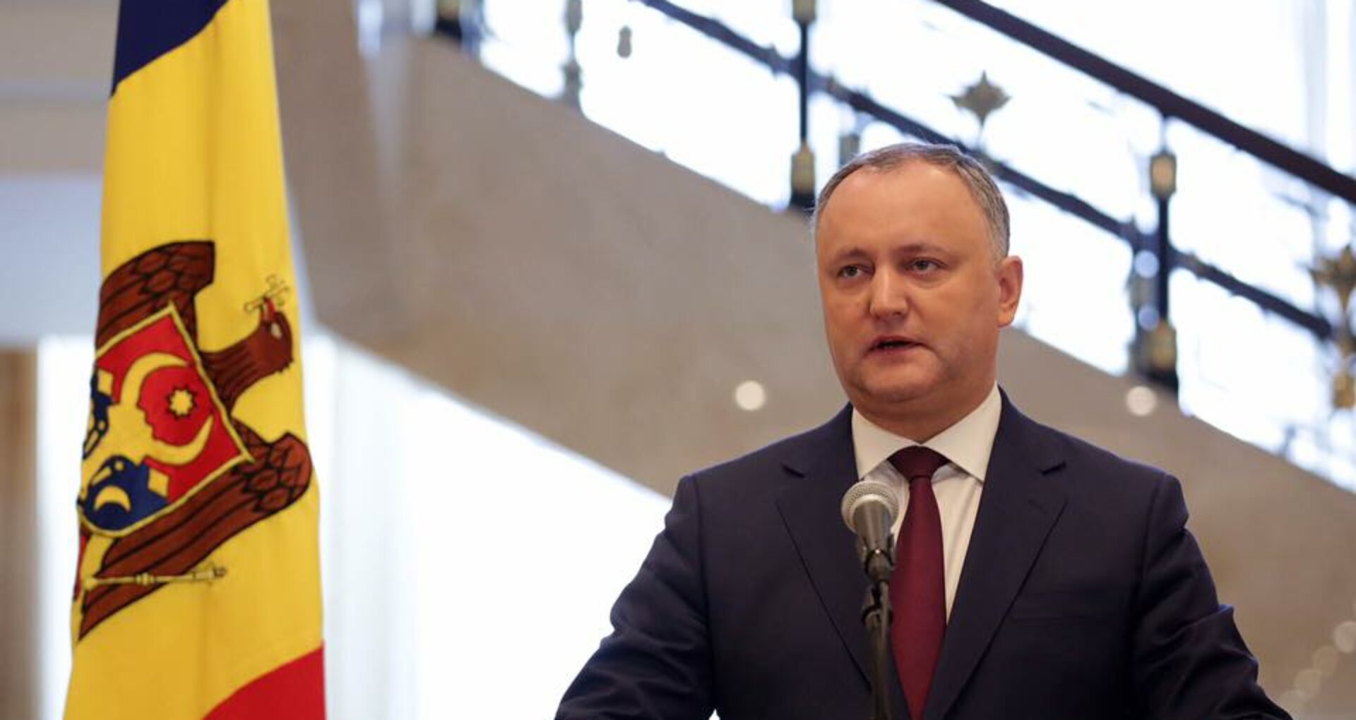 În 2015 – împotrivă, acum pentru. De ce Dodon nu a susţinut anterior proiectul ce asigura studenţilor dreptul de a vota la locul de studii