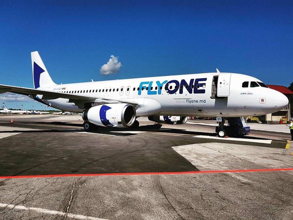 Flyone armenia купить. Airbus a 320 flyone Armenia. Airbus a320 Fly one. Авиакомпания Fly one Armenia. Fly one Armenia самолеты.