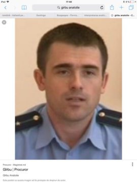 Procuror în Ungheni: Proces cu un pensionar dat afară din apartament şi tată profesor cu imobil de lux