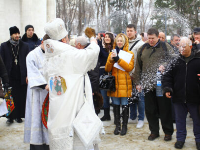 Creștinii ortodocși sărbătoresc astăzi Boboteaza pe stil vechi