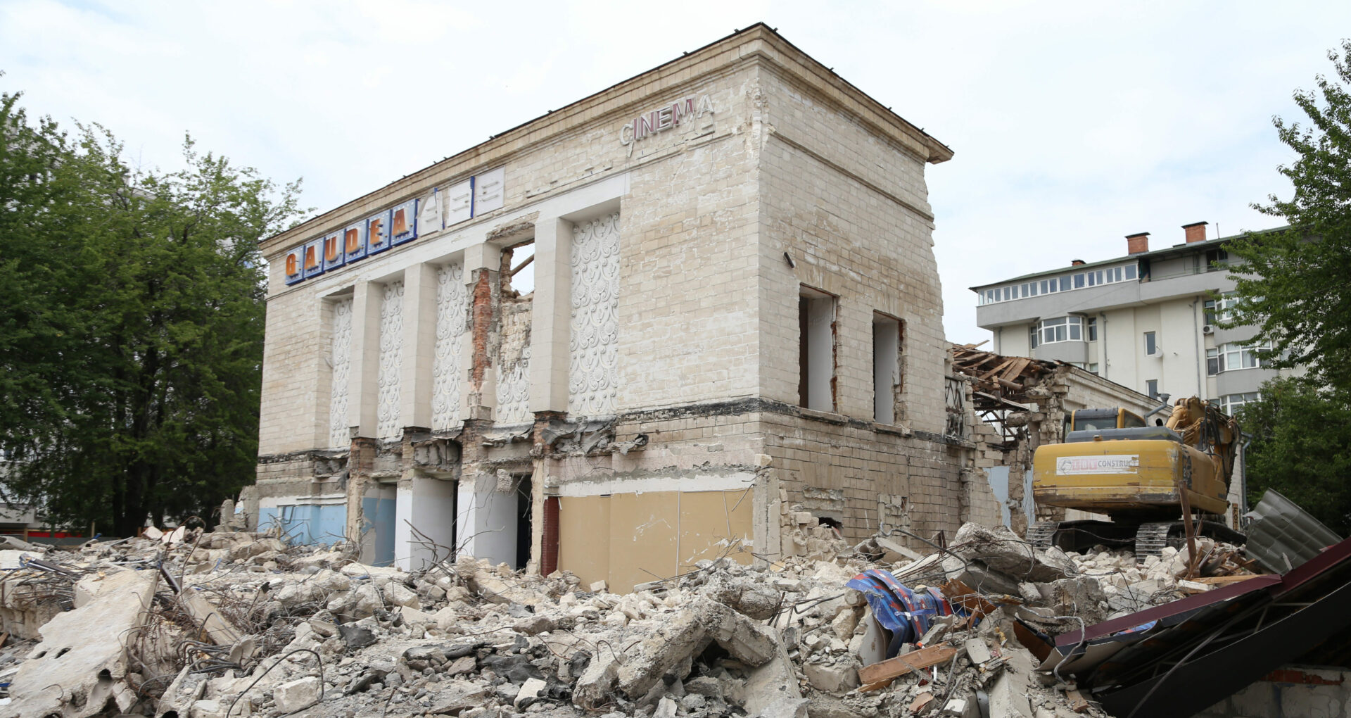 Chirtoacă insistă pe necesitatea demolării cinematografului Gaudemaus: „Acela nu e monument de arhitectură”