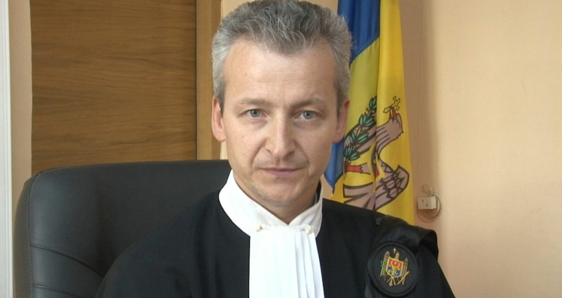 AUDIO/ O relaţie ascunsă din justiţie, negată de judecător, dar deconspirată de… mama sa
