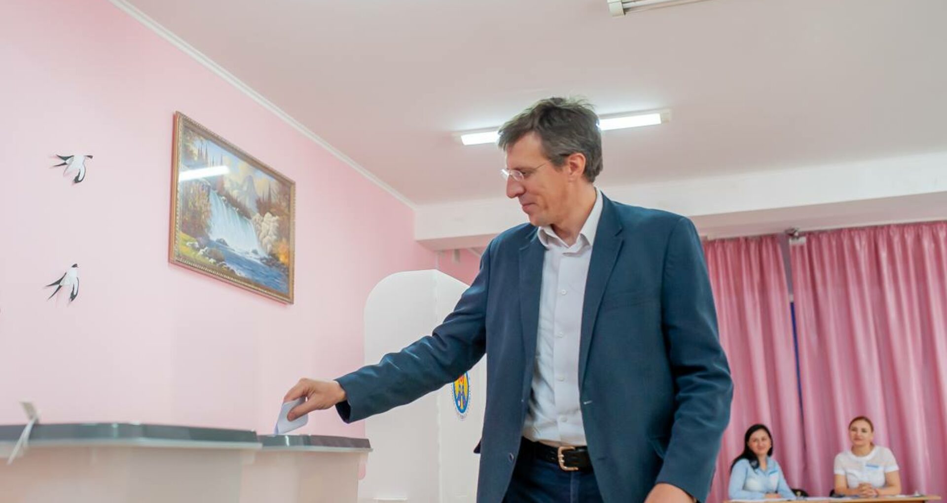 CEC l-a înregistrat pe Dorin Chirtoacă în calitate de candidat la prezidențiale