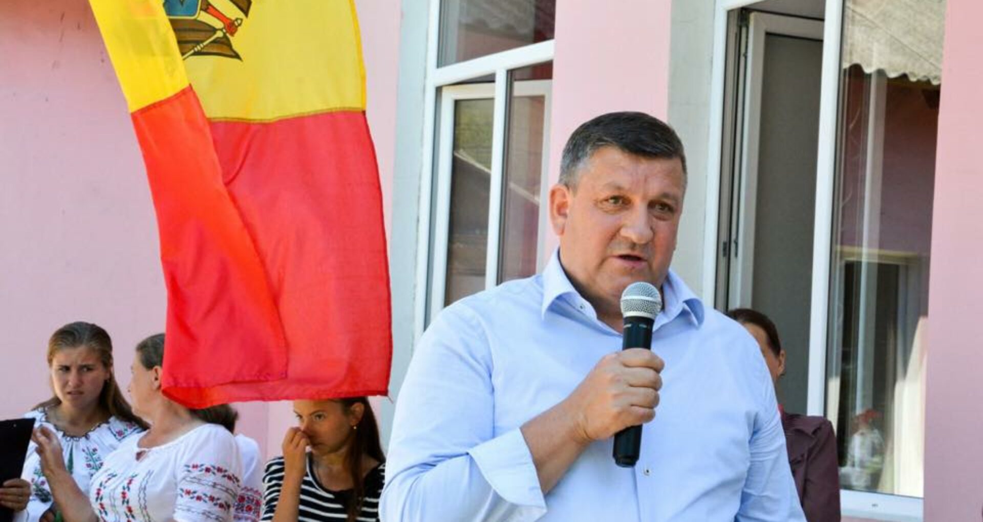 Fostul ministru Chirinciuc, condamnat la închisoare cu executare, nu a fost găsit la domiciliu pentru a fi reținut