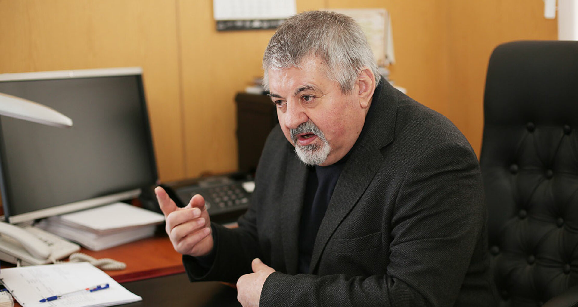 Avocatul Poporului cheamă conducerea Mitropoliei să-și retragă cererea către autorități și să se abțină de la alte mesaje care ar putea avea un efect dăunător pentru sănătatea publică