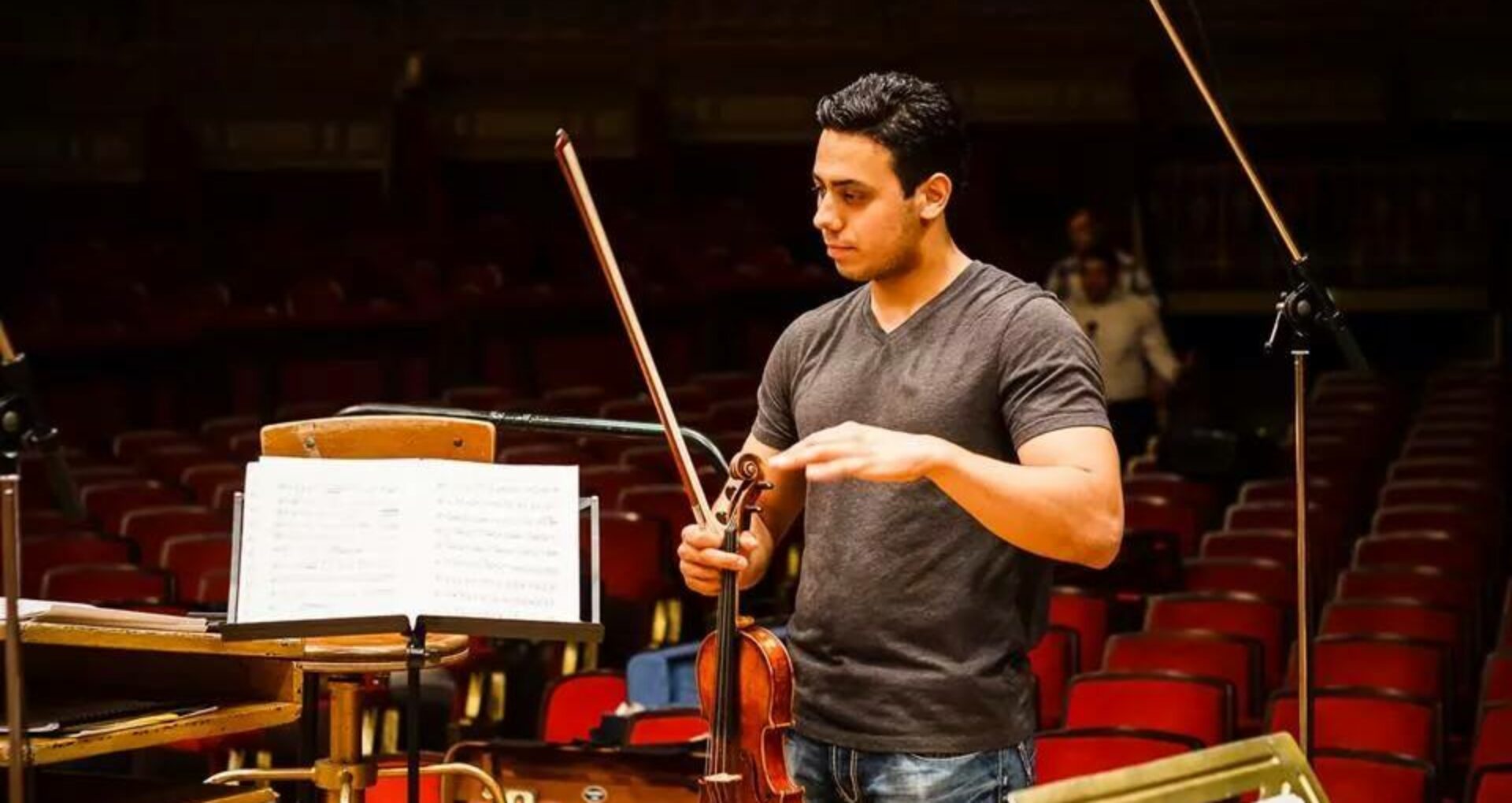 Un moldovean de 27 de ani, numit concertmaistru al Filarmonicii din Israel