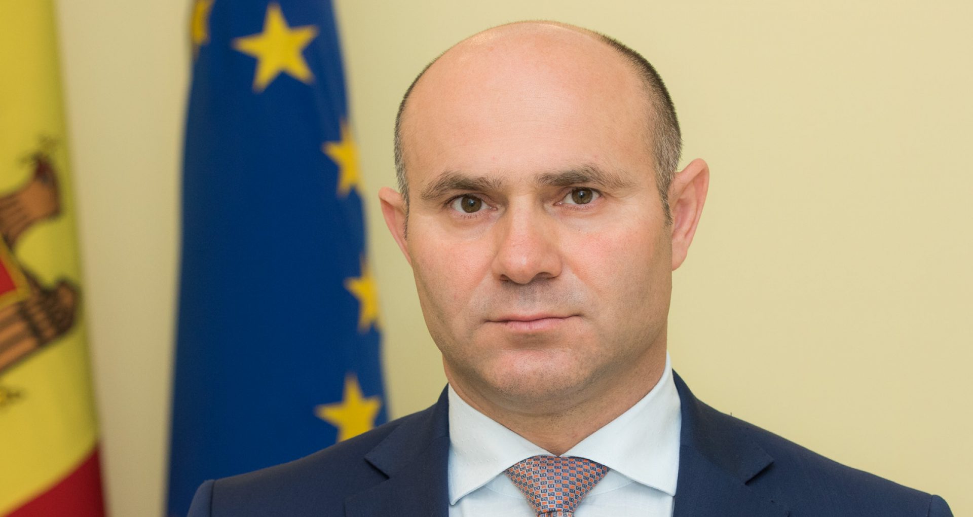 Moțiunea simplă asupra activității Ministrului Afacerilor Interne, susținută de Comisia securitate națională, apărare și ordine publică
