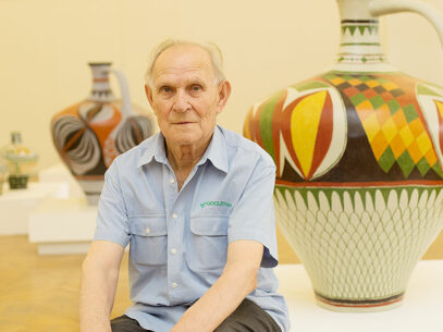 De la Cucuteni la Nicolae Coțofan: magica istorie a burluiului și a farfuriilor din ceramică