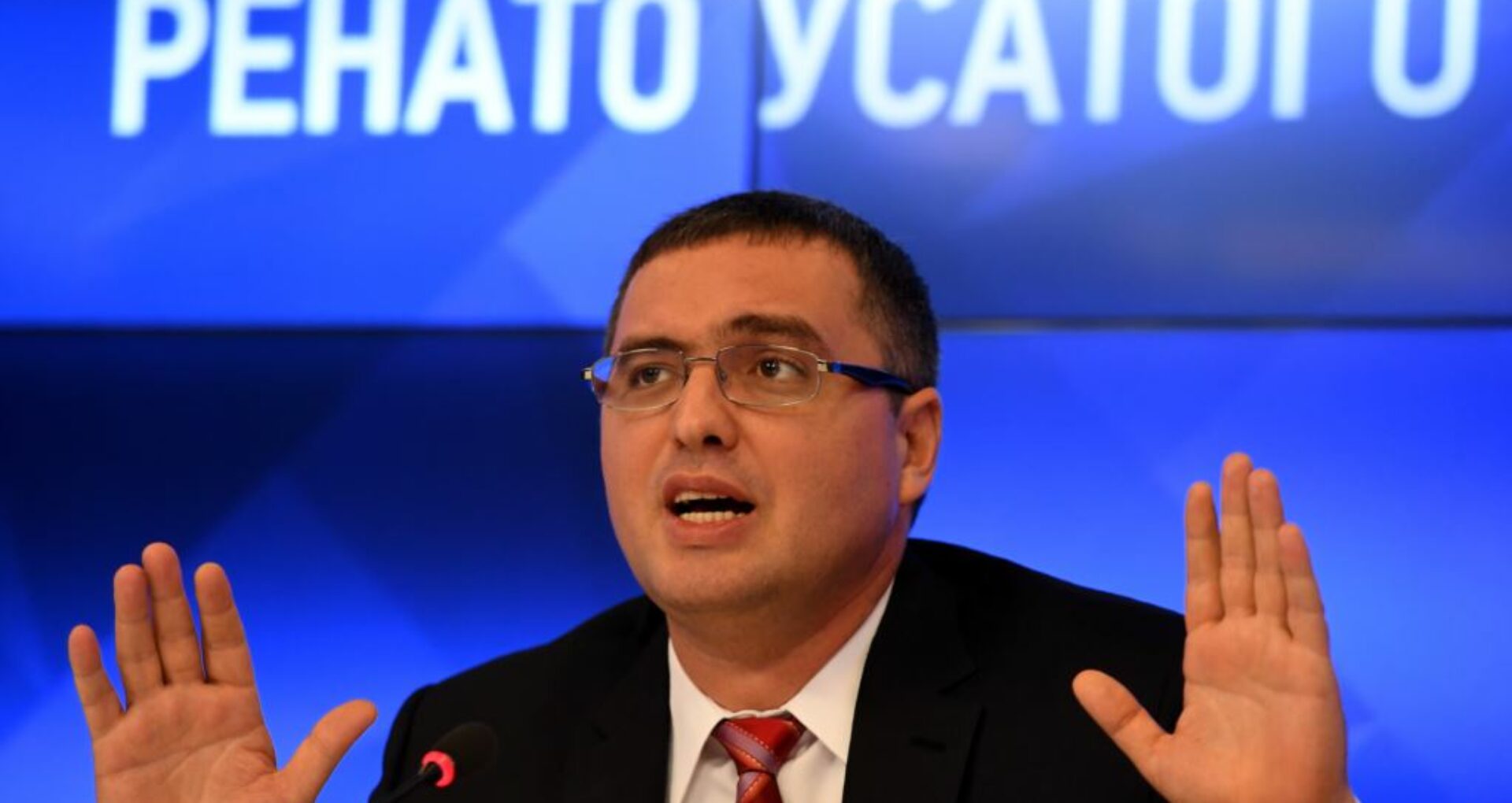 Usatîi susține că a fost dat în căutare de către Federația Rusă și că următorul pas al anchetatorilor va fi un demers la Interpol