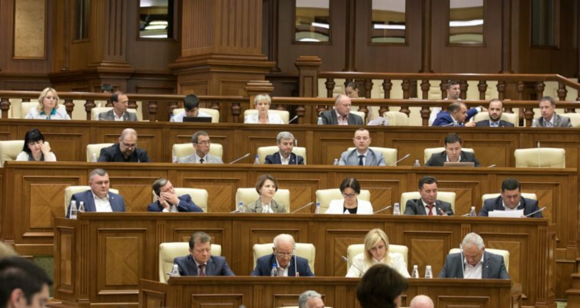 Socialiștii condamnă decizia Curții Constituționale cu privire la Legea privind funcționarea limbilor pe teritoriul R. Moldova: Este motivată politic