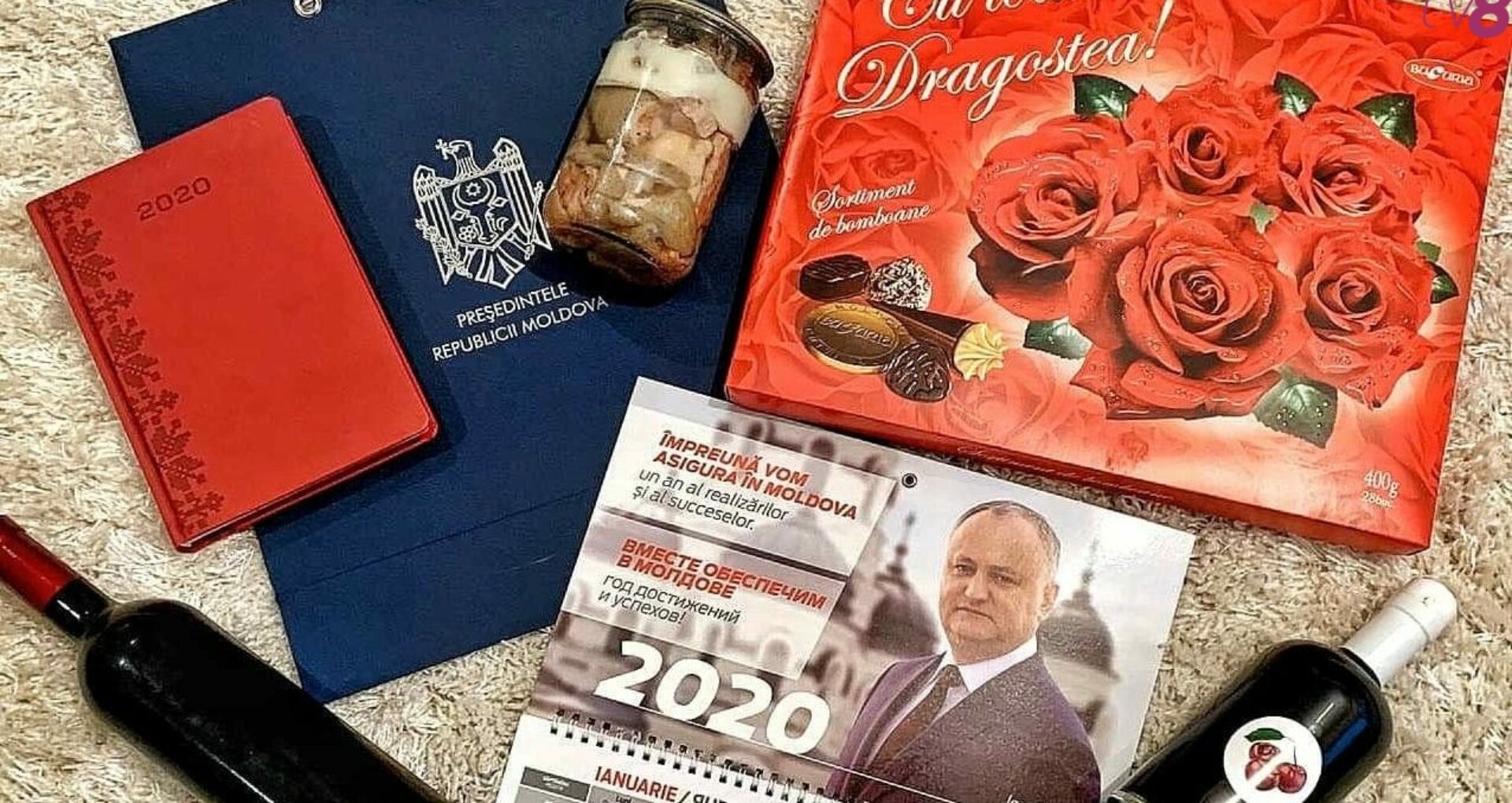 FOTO/ Vinul și „tușonca” de la președintele Dodon – „jignire pentru profesia de jurnalist”