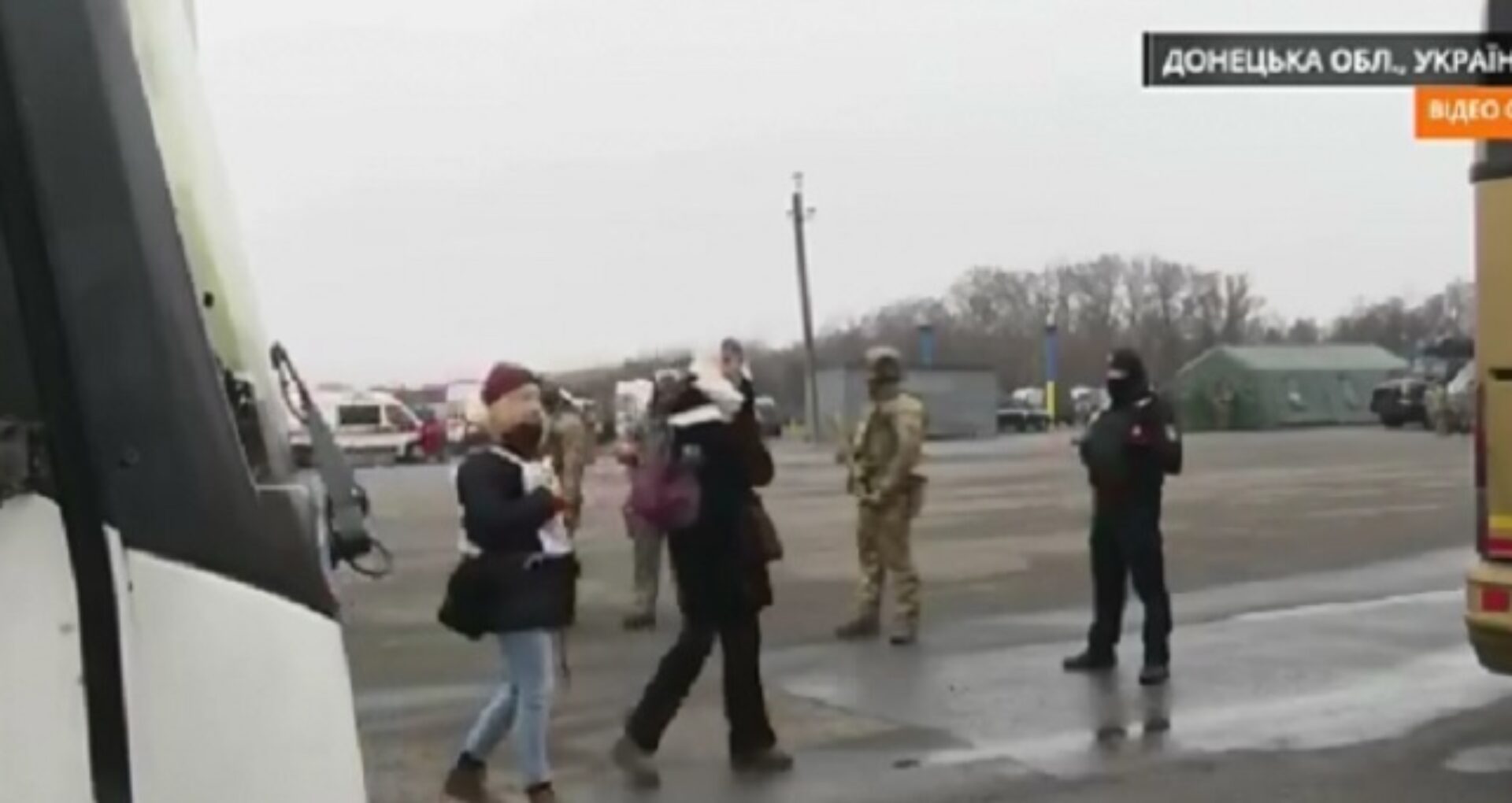VIDEO/ Ucraina: A început schimbul de prizonieri între Kiev și separatiștii proruși