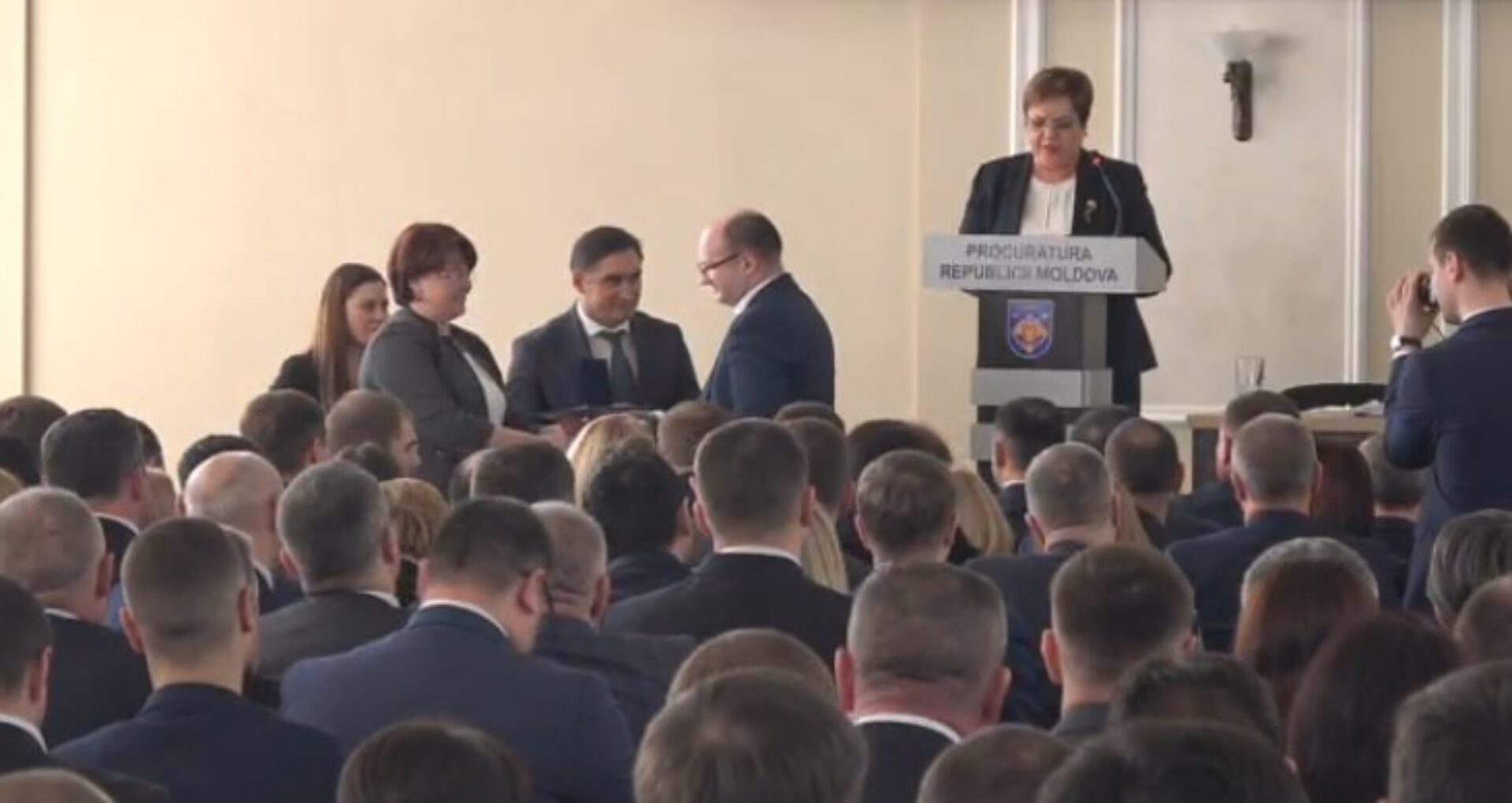 Lista celor 45 de procurori care au primit „premii de încurajare”, în baza unui ordin emis de șeful PG