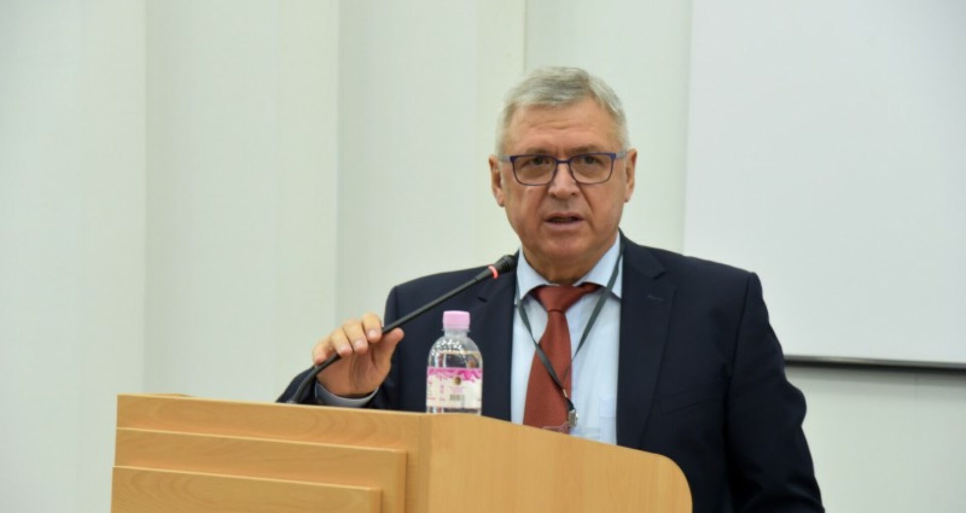 Anatol Ciubotaru, ex-directorul Spitalului Republican, a fost restabilit în funcție printr-o decizie a Curții Supreme de Justiție