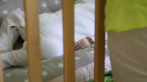 „Trauma de a fi trecut pe acolo nu se cicatrizează”. O voce a copiilor abandonați în orfelinatele anilor ʼ90 din R. Moldova