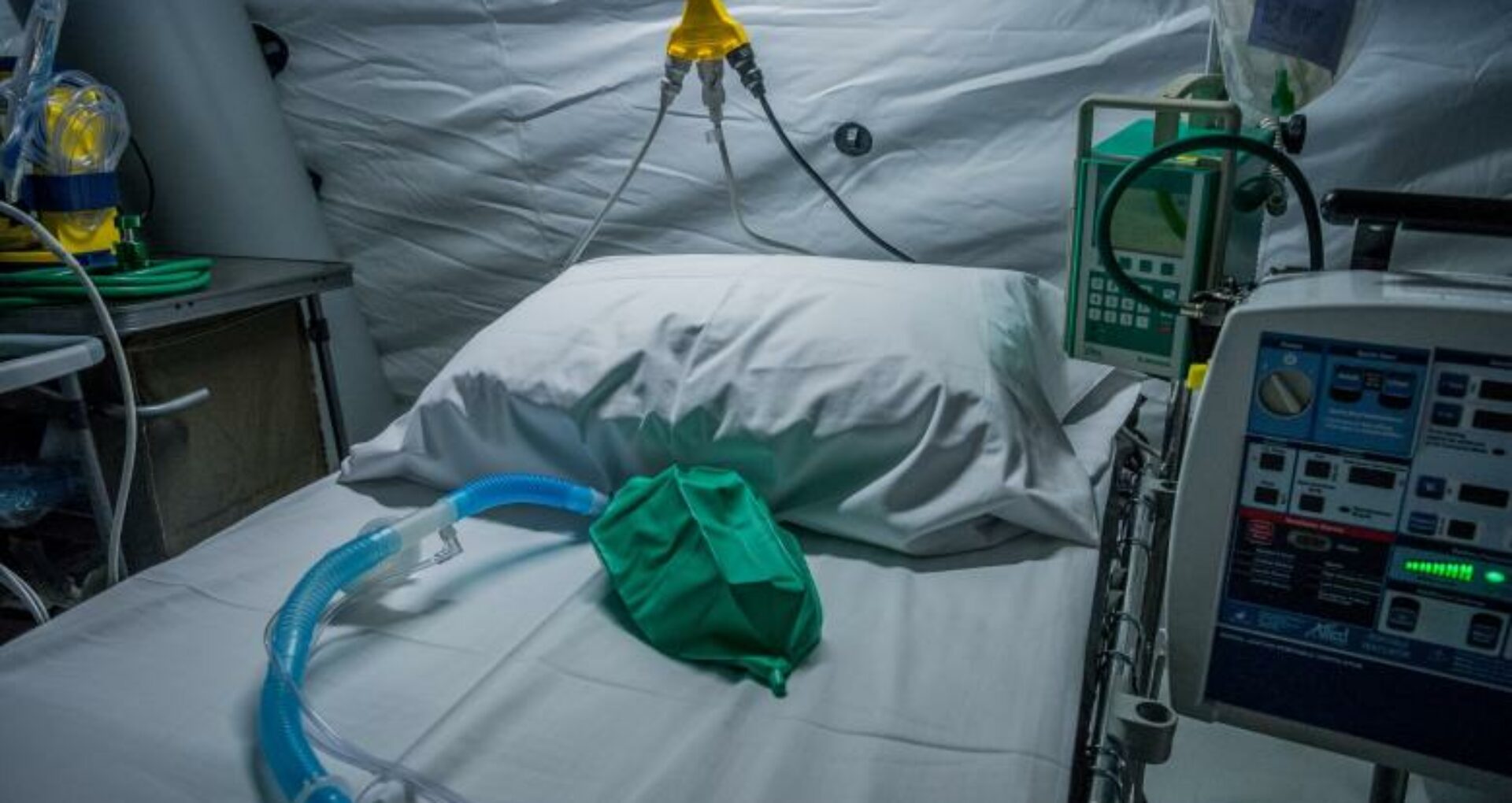COVID-19: A fost depășit pragul de 2 milioane decedați, la nivel mondial