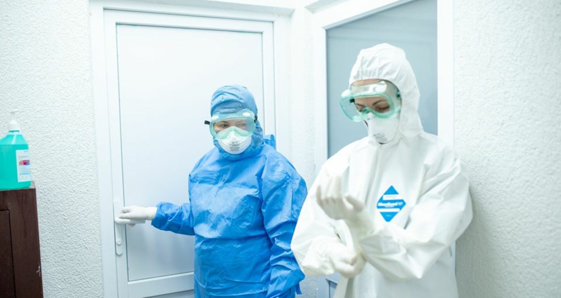 „Lucrătorii medicali vor deveni o armă biologică”. Mărturiile medicilor de la IMU