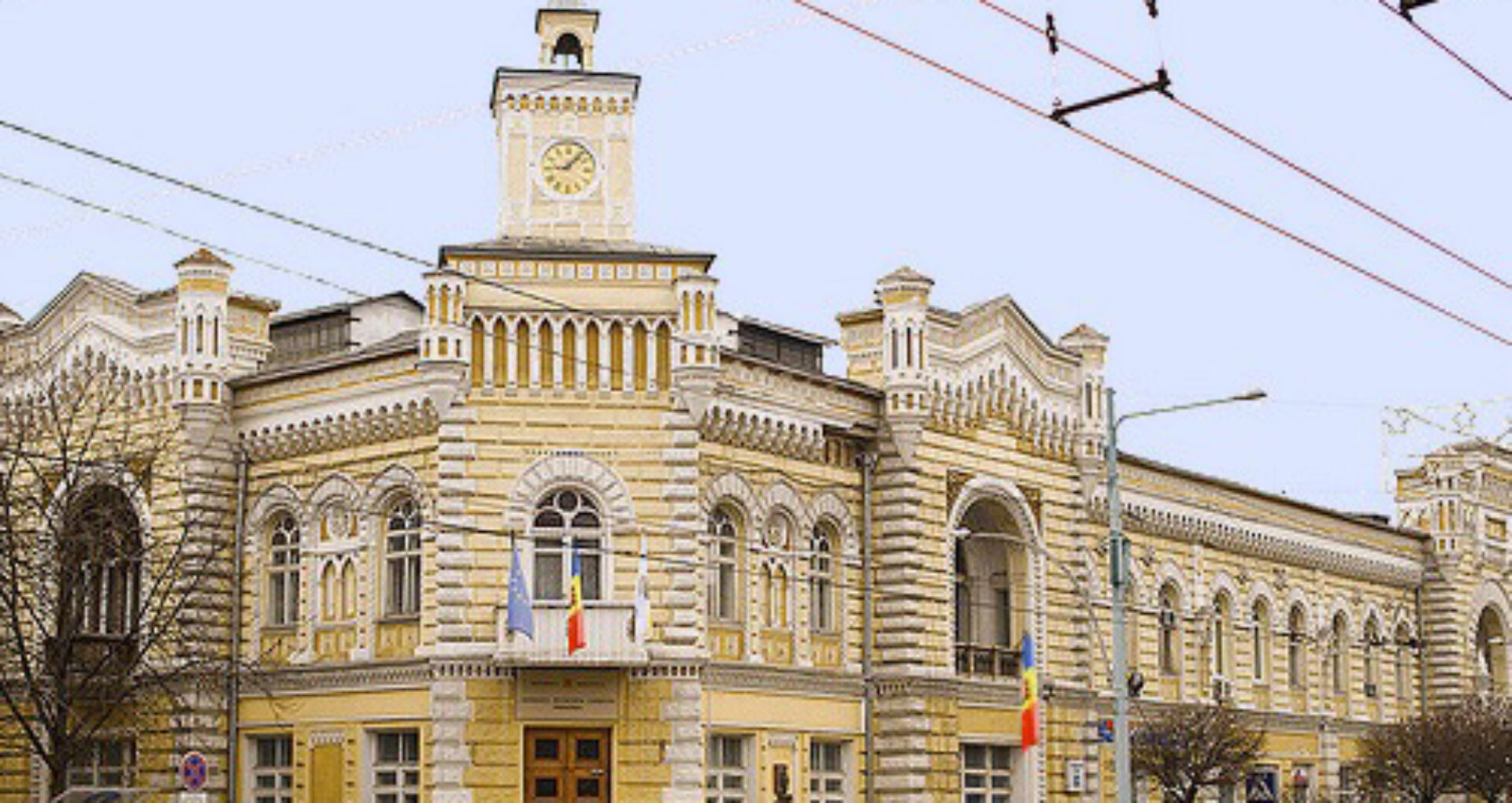 Municipalitatea a aprobat un nou Regulament de gestionare a clădirilor, construcțiilor și încăperilor cu altă destinație decât cea locativă