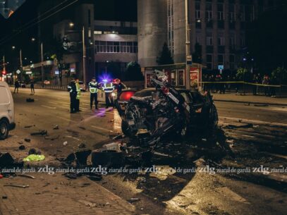 VIDEO/ Imagini noi cu momentul impactului violent de pe bd. Ștefan cel Mare. Șoferul de 27 de ani care conducea Audi-ul, reținut de poliție. Ce riscă