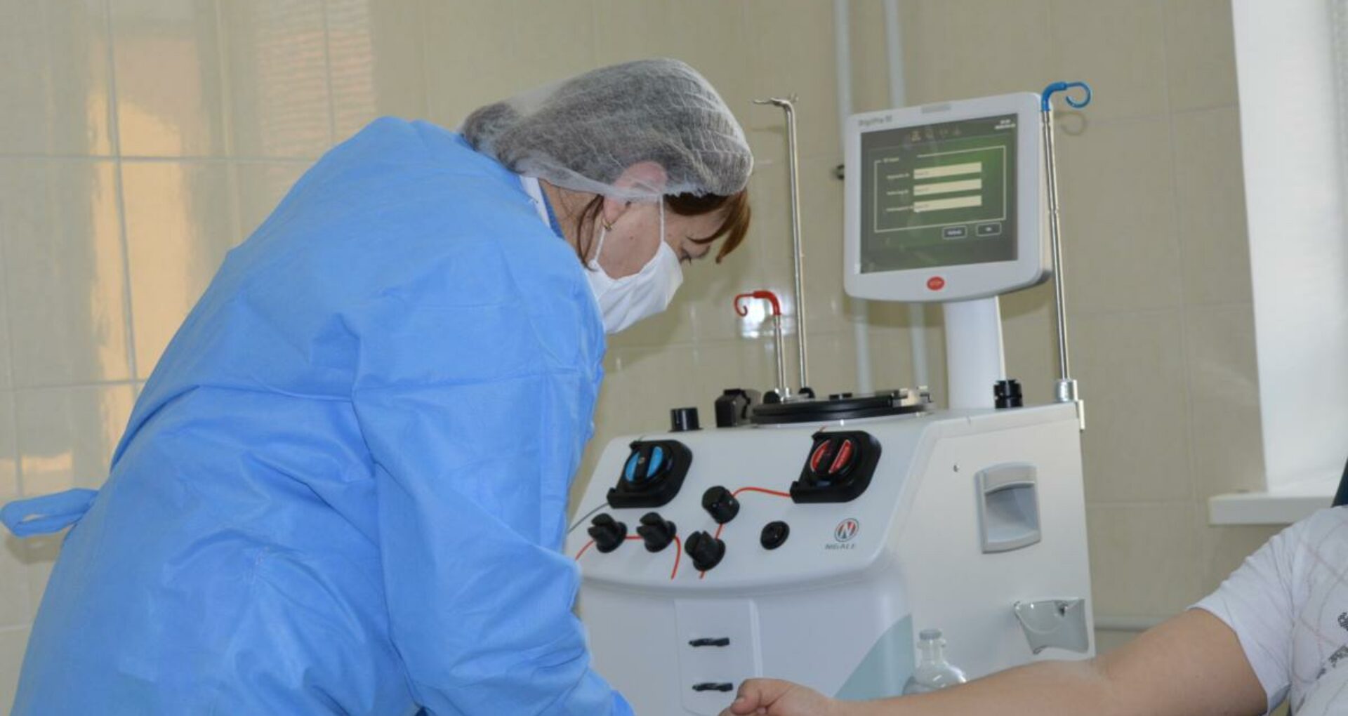 1500 de persoane tratate au donat plasmă pentru pacienții cu forme grave și extrem de grave de COVID-19
