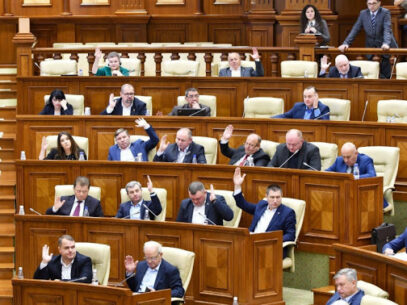 Socialiștii acuză opoziția parlamentară și îndeamnă deputații să participe la ședința Parlamentului la care ar urma să vină Chicu