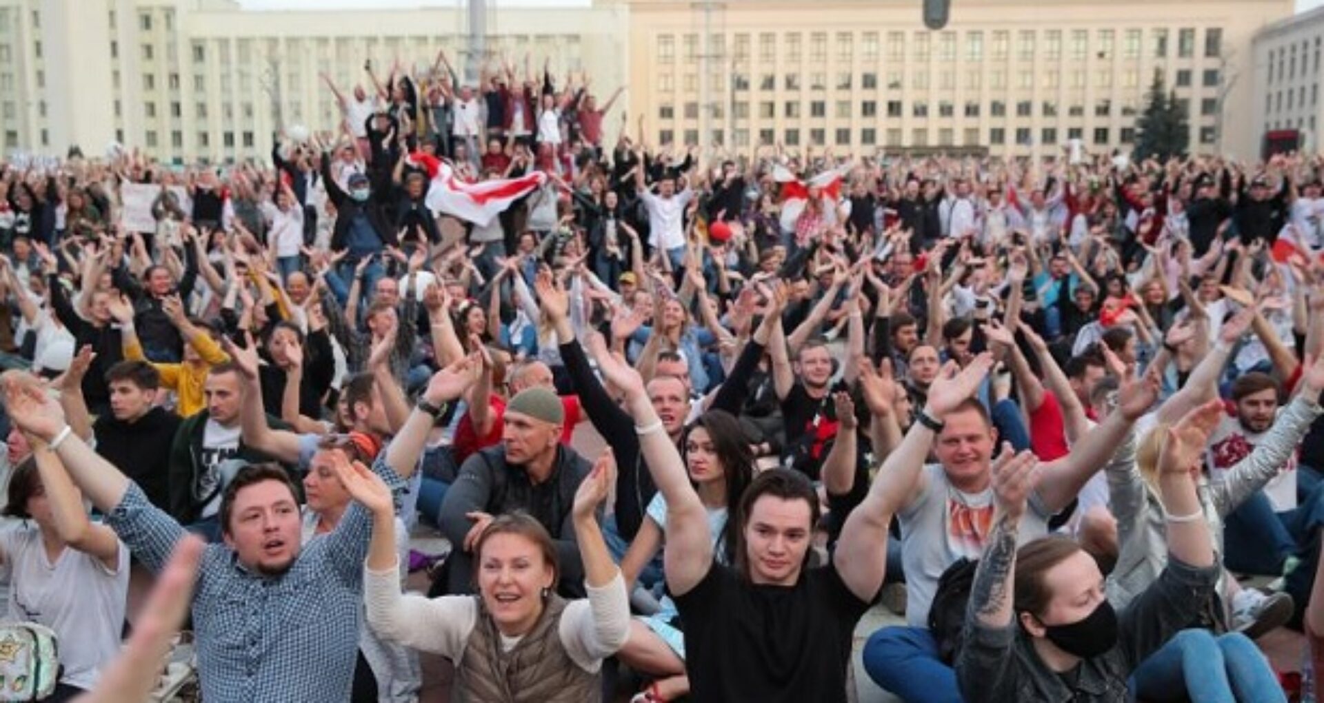 FOTO/ Manifestațiile împotriva lui Aleksandr Lukașenko iau amploare. Primul semn că regimul începe să se teamă